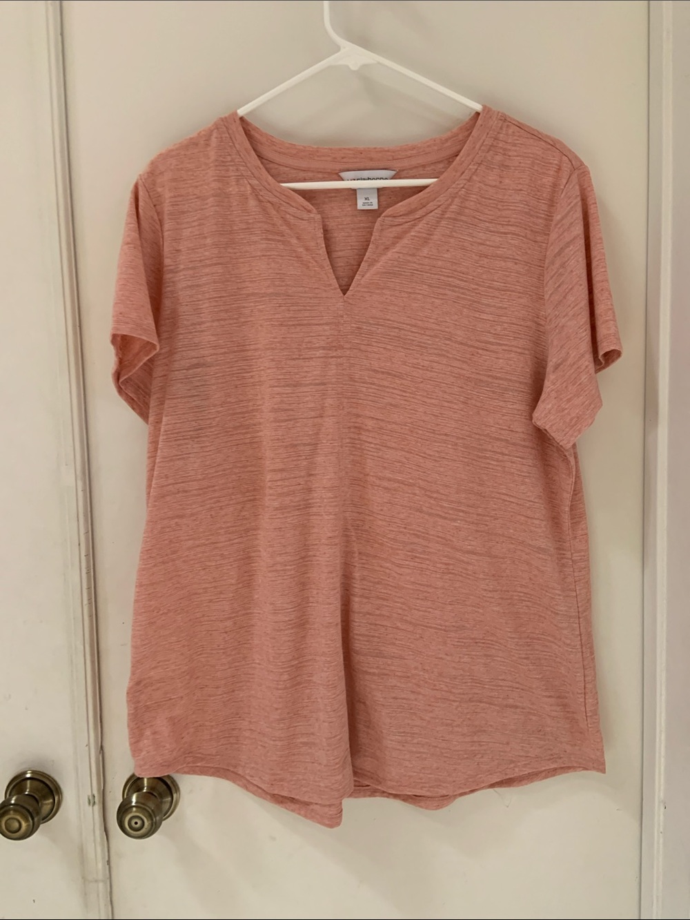 Liz Claiborne Heathered Dusty Rose Split V-Neck Short Sleeve Top